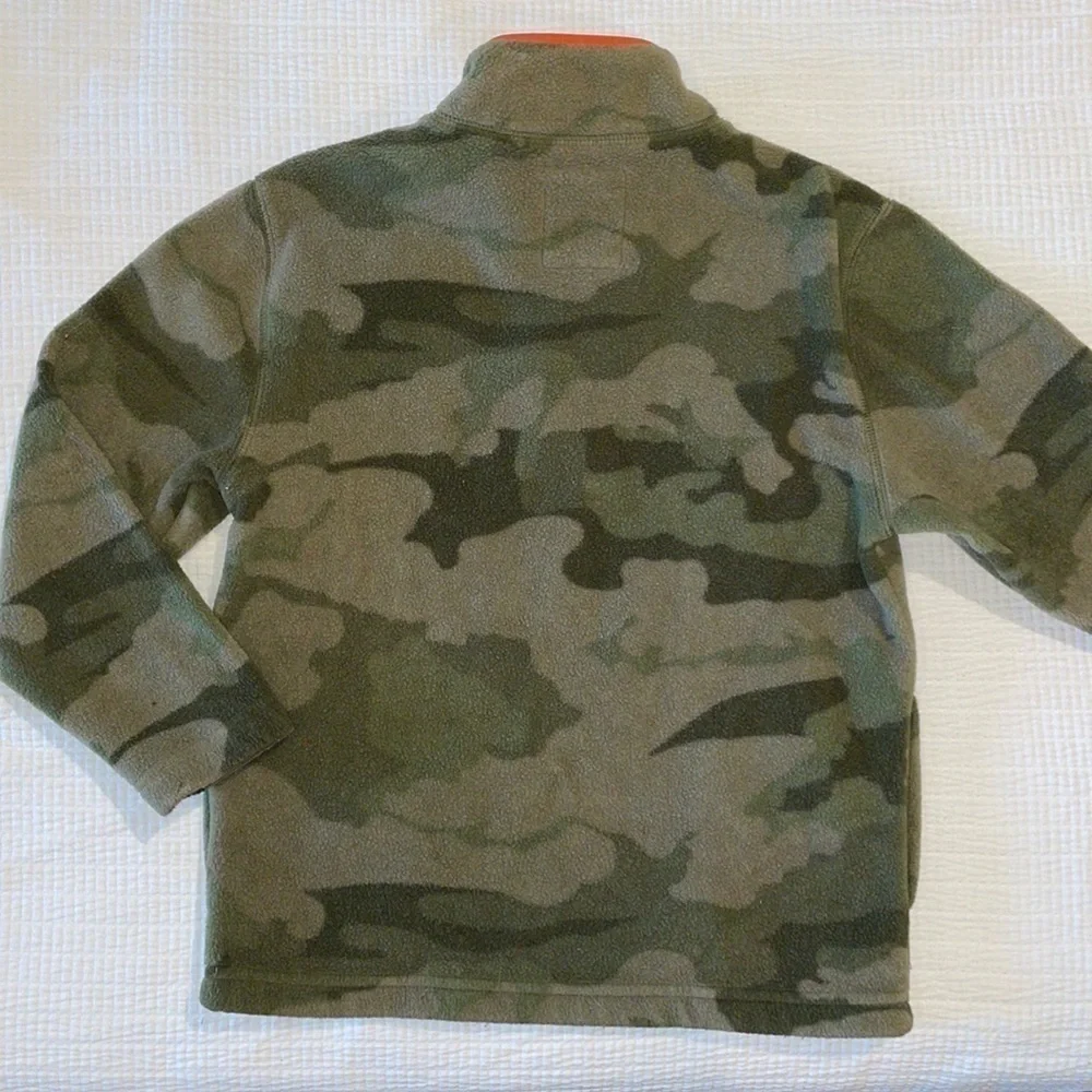 Old Navy boys camo fleece pullover 💚🤎🧡